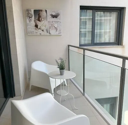 Cala Alta Modern