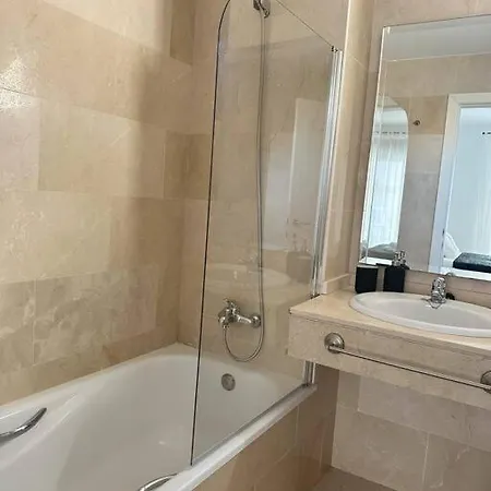 Cala Alta Modern בנידורם