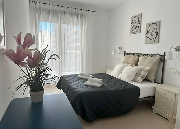 Cala Alta Modern Μπένιντορμ